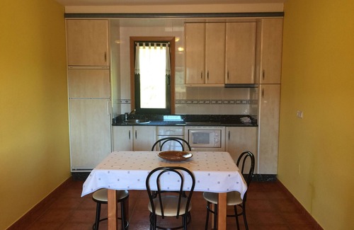 Fontoria Apartment | Lodging in rural environment Los Trobos<>in Villar de Otero, in the Ancares region.