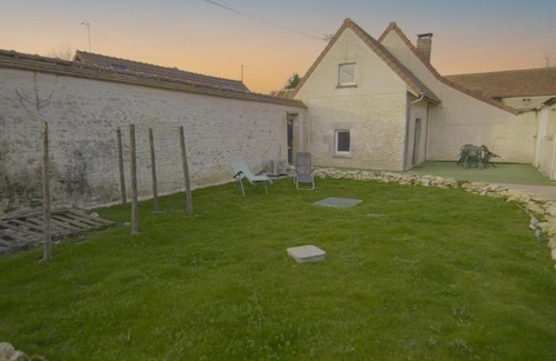 Prunay-le-Gillon Apartment | Escale à Boinville