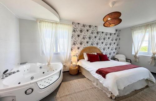 Queven Apartment | Escale Douceur avec Spa Privé Ambiance Bohème