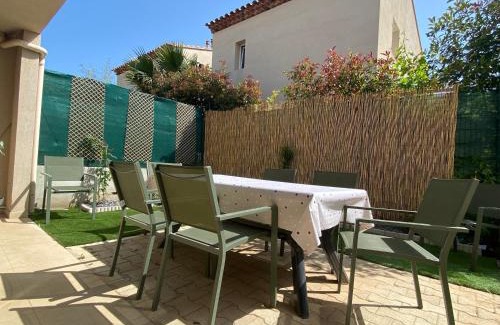 La Seyne-sur-Mer Apartment | Escapade méditerranéenne