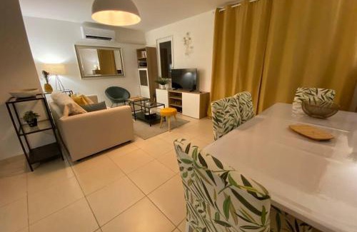 La Seyne-sur-Mer Apartment | Escapade méditerranéenne