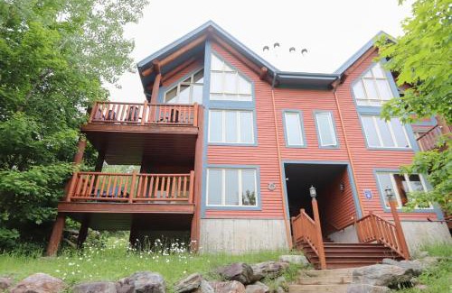 Saint-Philemon Apartment | Escapade parfaite - SPA Condo