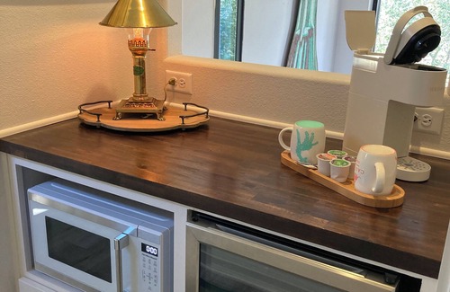 Smith County House | Escape the madness to serenity and calm, 2-bedroom lake view, with AC in Bullard