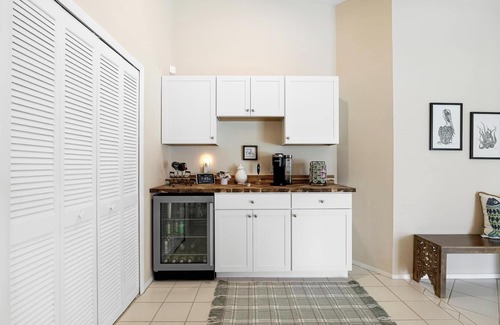 Three Oaks House | Escape to a Lush Tropical Oasis: Private Pool