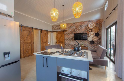 Marloth Park House | Escape to Chui House – A/C, Pool, WiFi & Wildlife Near Kruger National Park