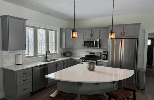 Saxton House | Escape to nature near beautiful Raystown Lake