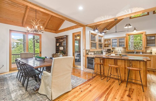 Sapphire Cabin | Escape to Sapphire: Luxurious Home with Panoramic Mountain Views