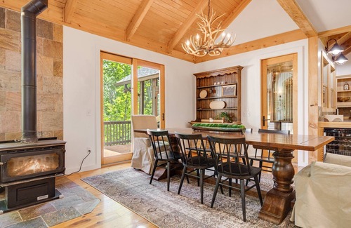 Sapphire Cabin | Escape to Sapphire: Luxurious Home with Panoramic Mountain Views