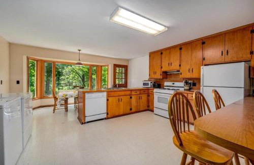 St Croix Falls House | Escape to The Clubhouse, St. Croix Falls city, Wisconsin