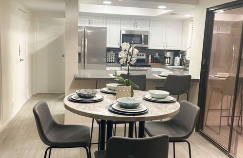 Indian Wells Condo | Escape to the Desert Oasis -Furnished Vacation Home with Mountain Views