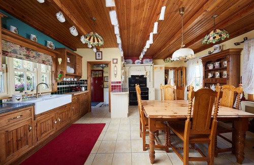 Ennis Cabin | Escape to tranquil luxury near The Cliffs of Moher ,Co Clare.