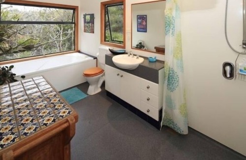 Ostend House | Escape Waiheke, Large holiday house