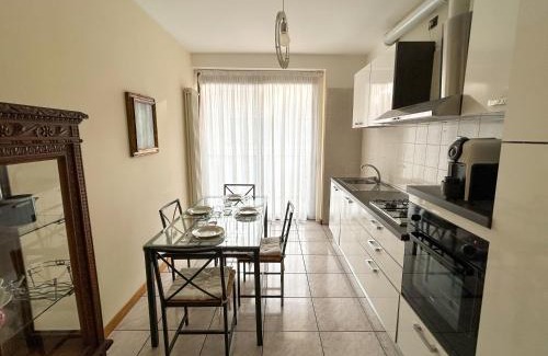 Stazione Apartment | [Esclusivo 120 MQ] nel cuore di Bergamo