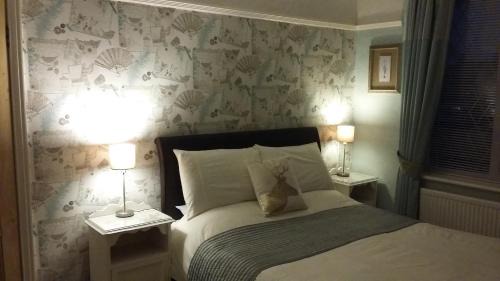 Lytham St. Anne's Bed & Breakfast | EsJays at Knowles House