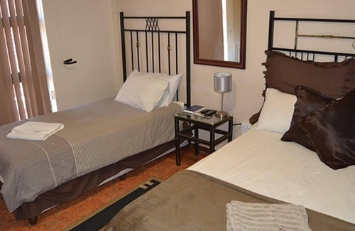 Upington House | Esme's Guest House