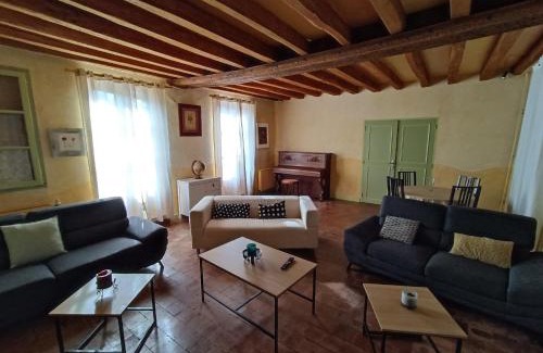 Saint-Laurent-Nouan House | Espace Des Fées