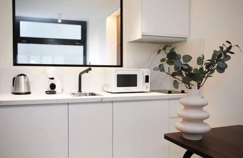 Quartier Saint-Ambroise Apartment | Espace et Confort en Famille - Marais a Cote - 6P