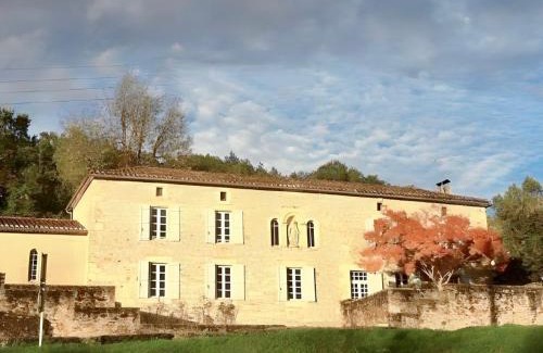 Duravel Bed & Breakfast | ESPACE PRESENCE - LE COUVENT
