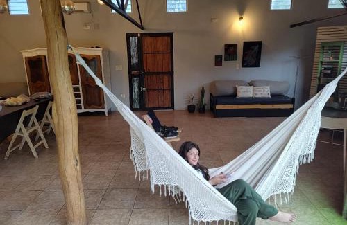 Corrientes House | ESPACIO MINGA, casa quinta en la ciudad, hasta 8 personas