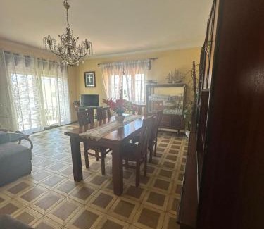 Esposende Apartment | Esposende 3 Bedrooms Balcony Center Flat