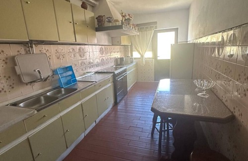 Esposende Apartment | Esposende 3 Bedrooms Balcony Center Flat