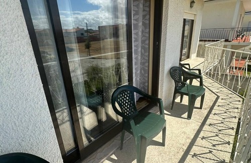 Esposende Apartment | Esposende 3 Bedrooms Balcony Center Flat