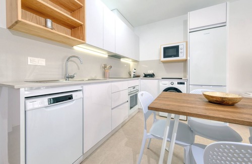 Puerto del Carmen Ski Chalet | Essence del Carmen Beach-air-con