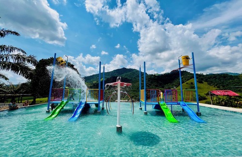 Florencia Cabin | Estadero Bello Horizonte