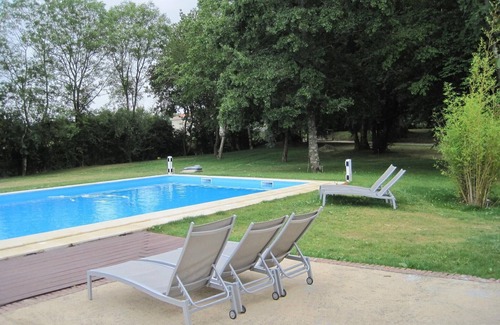 Buzon House | Estate in Pyrenees with Pool and Golf Nearby
