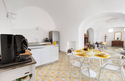 Liparlati Villa | Estate4home - Villa Field