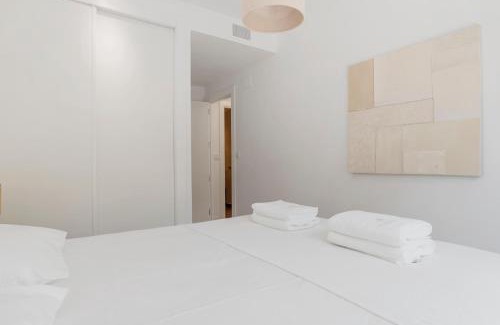 La Gaspara Apartment | Estepona Beach Getaway 2BR Apartment w Sea View