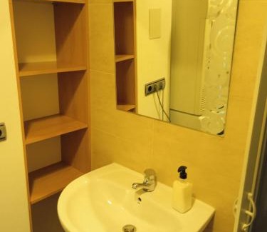 Cruz de Humilladero House | estudio con cocina y baño privado, uso del ATICO OPCIONAL