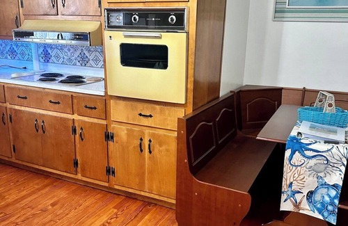 Onancock Cottage | ESVA Down by the Sea & Pet Friendly