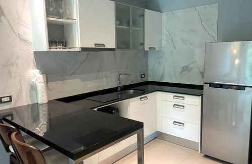 Patong Apartment | ET 708 Top floor apartment at Emerald Terrace