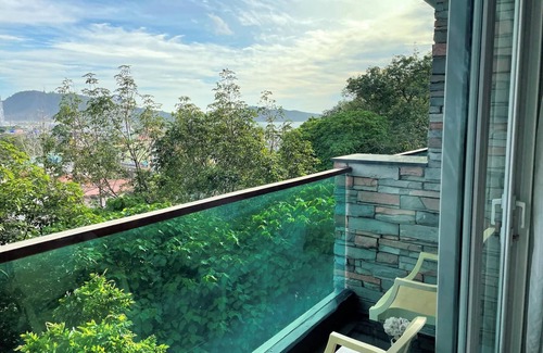 Patong Apartment | ET504- upper floor studio at Emerald Terrace