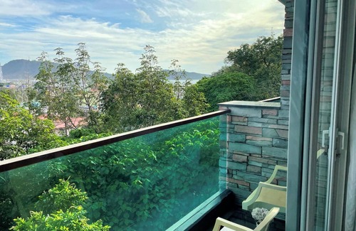 Patong Apartment | ET504- upper floor studio at Emerald Terrace