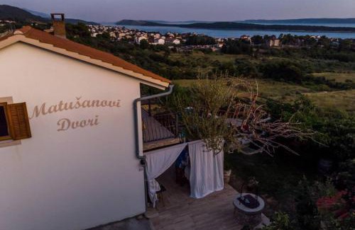 Banjol Villa | Etno Villa with a pool - Matušanovi Dvori Rab