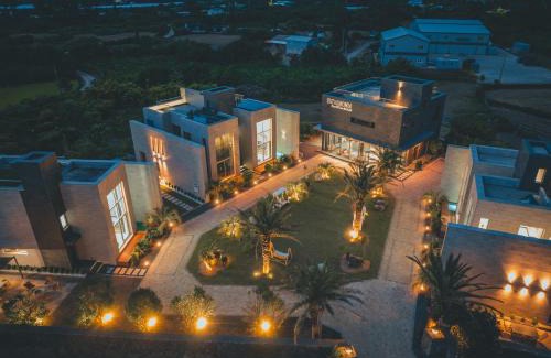 Jocheon Villa | Eudaimonia Poolvilla Jeju 에다모니아 함덕풀빌라