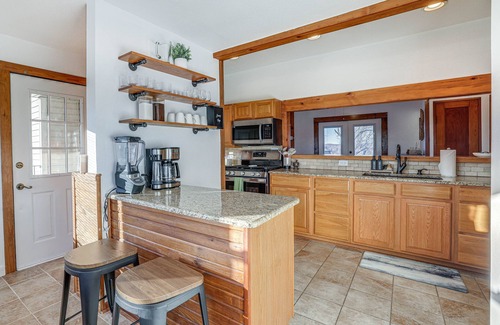 Eureka Springs House | Eureka Springs Home Rental w/Panoramic Views!