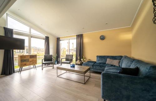 Linden Resort | EuroParcs De Kraaijenbergse Plassen