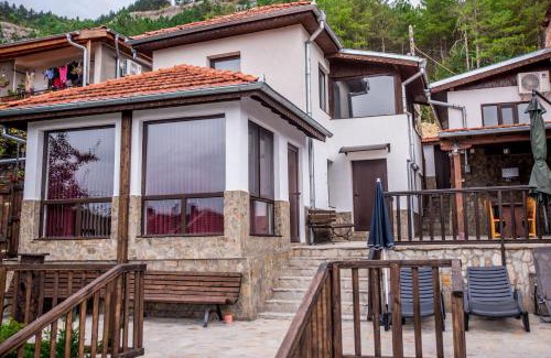 Veliko Tarnovo House | EUROPE GUEST HOUSE § КЪЩА ЗА ГОСТИ ЕВРОПА