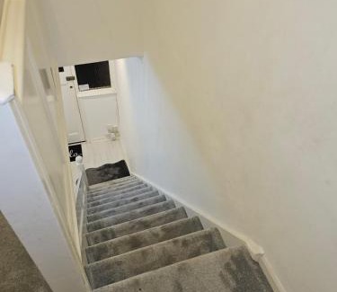 Sittingbourne House | Eusty Guest House