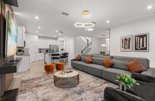 Florida Central Atlantic Coast Villa | EV 9186 - 7 Bed 5.5 Bath Villa with Screened Private Pool w/Spa, Games, Theater