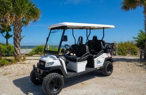 Bradenton Beach House | EV Charger, Endless Summer by SeaBreeze Vacation