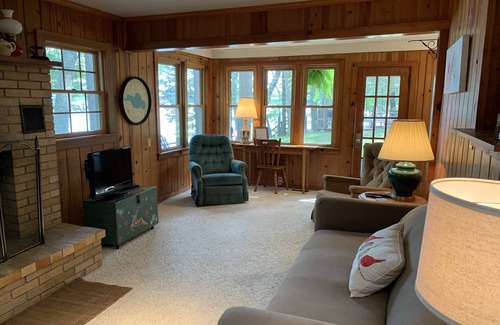 Holton Cottage | Evansdale Cottage on Beautiful Big Blue Lake