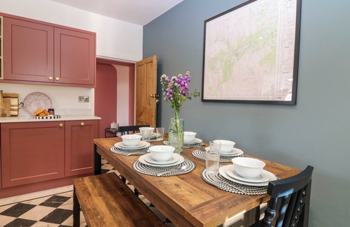 Ballater Cottage | EVANSFORD, pet friendly, character holiday cottage in Ballater