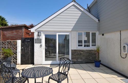 West Looe Apartment | Evelyn