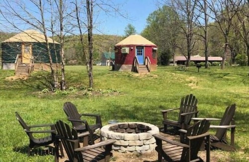 Candler Apartment | Evening Shade - Yurt 4