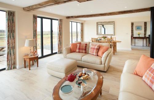 Eaton Mascott House | Evenwood Granary