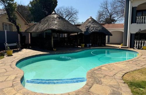 Greater Johannesburg Metropolitan Area Apartment | EverGreen Executive Suite